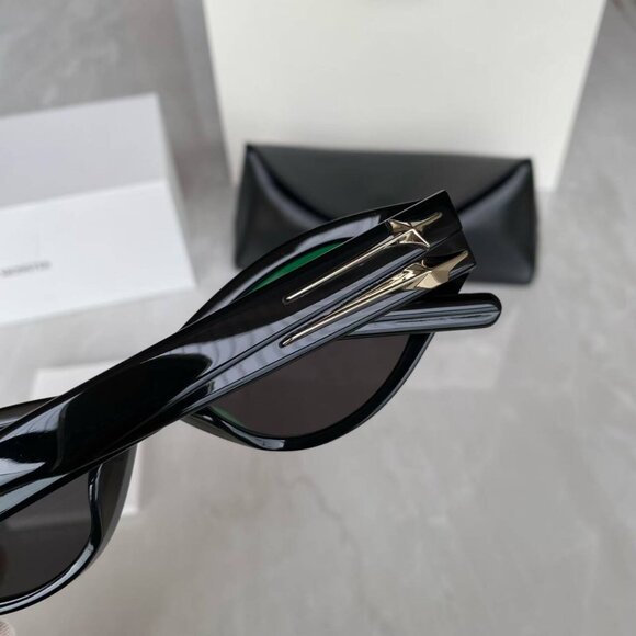 Gentle Monster EQ Black Oval Cat Eye Sunglasses Gold Detail Chic